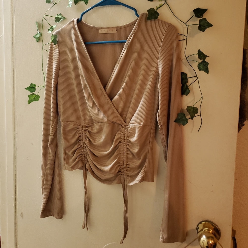 NEW Stylish womans top